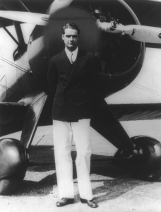 El autétntico Howard Hughes, excéntrico, millonario y sufridor de un grave trastorno obsesivo-ompulsivo