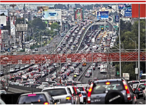 estrés masculino embotellamiento en ciudad de méxico